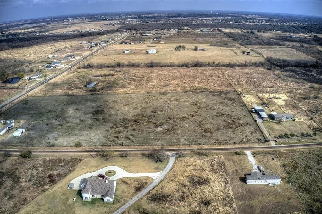 5 acres in Kaufman County - photo 14