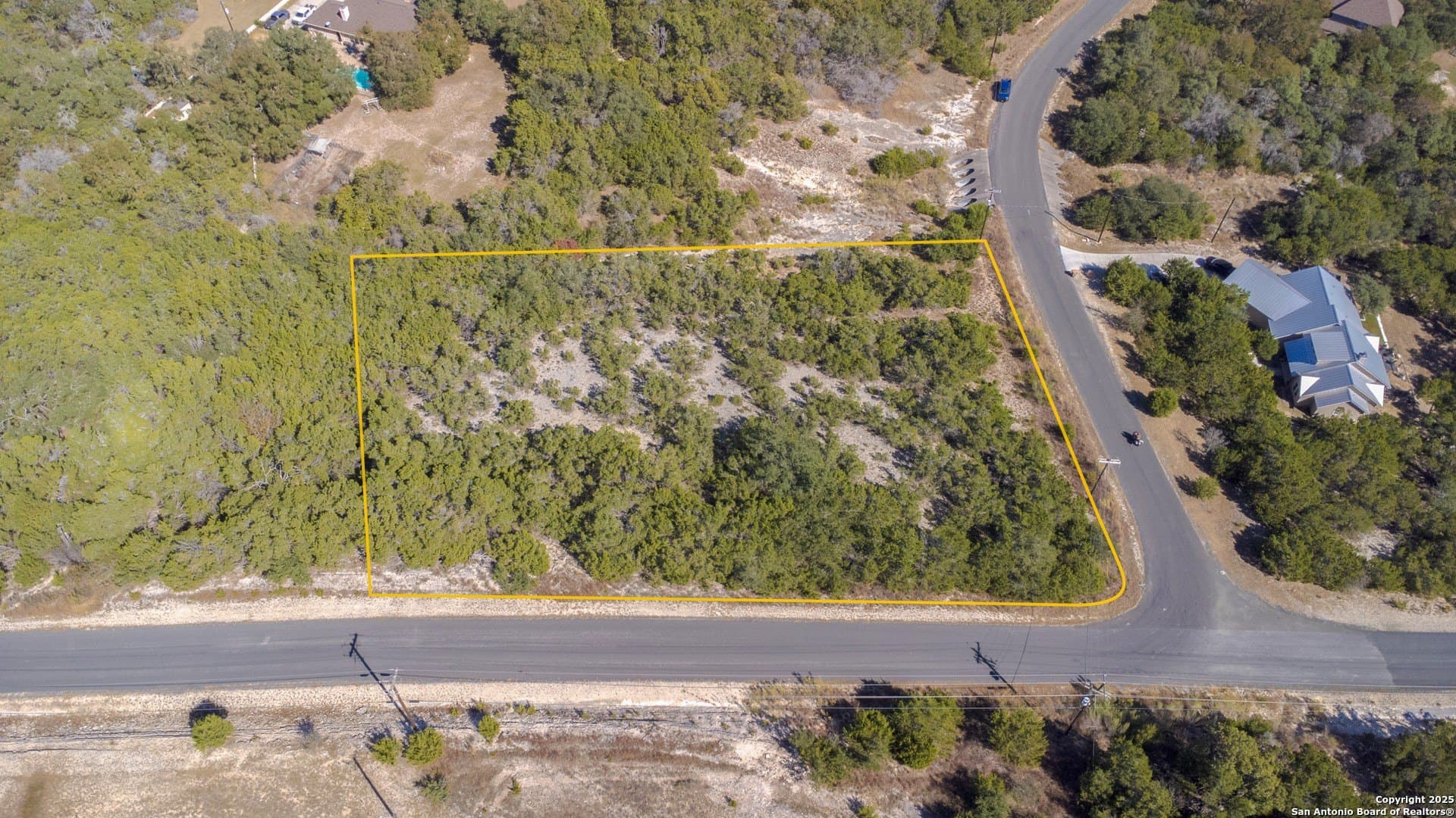 1.21 acres in Comal County - photo 5