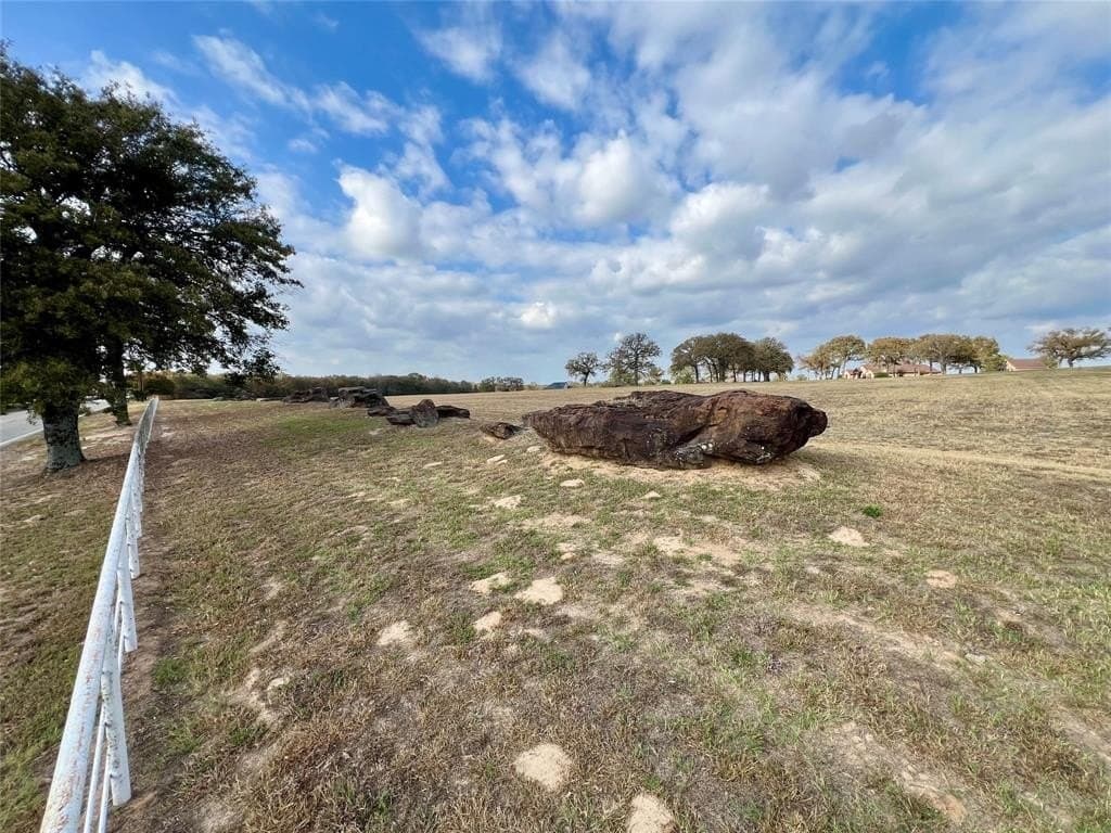 5.01 acres in Smith County - photo 6
