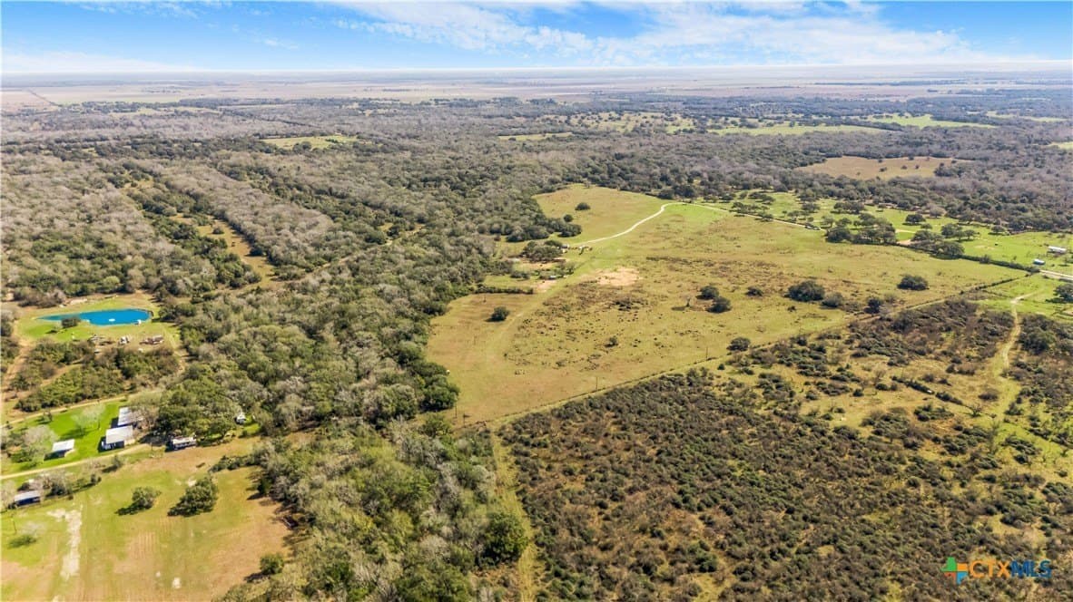 188.82 acres in Victoria County - photo 17