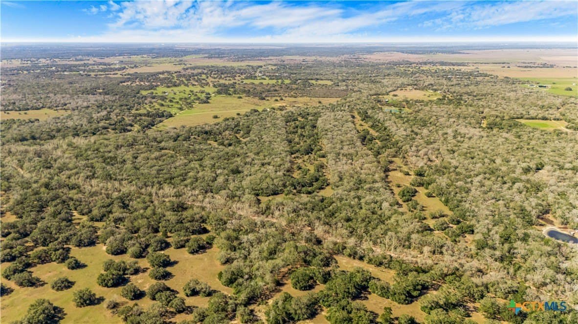 188.82 acres in Victoria County - photo 2