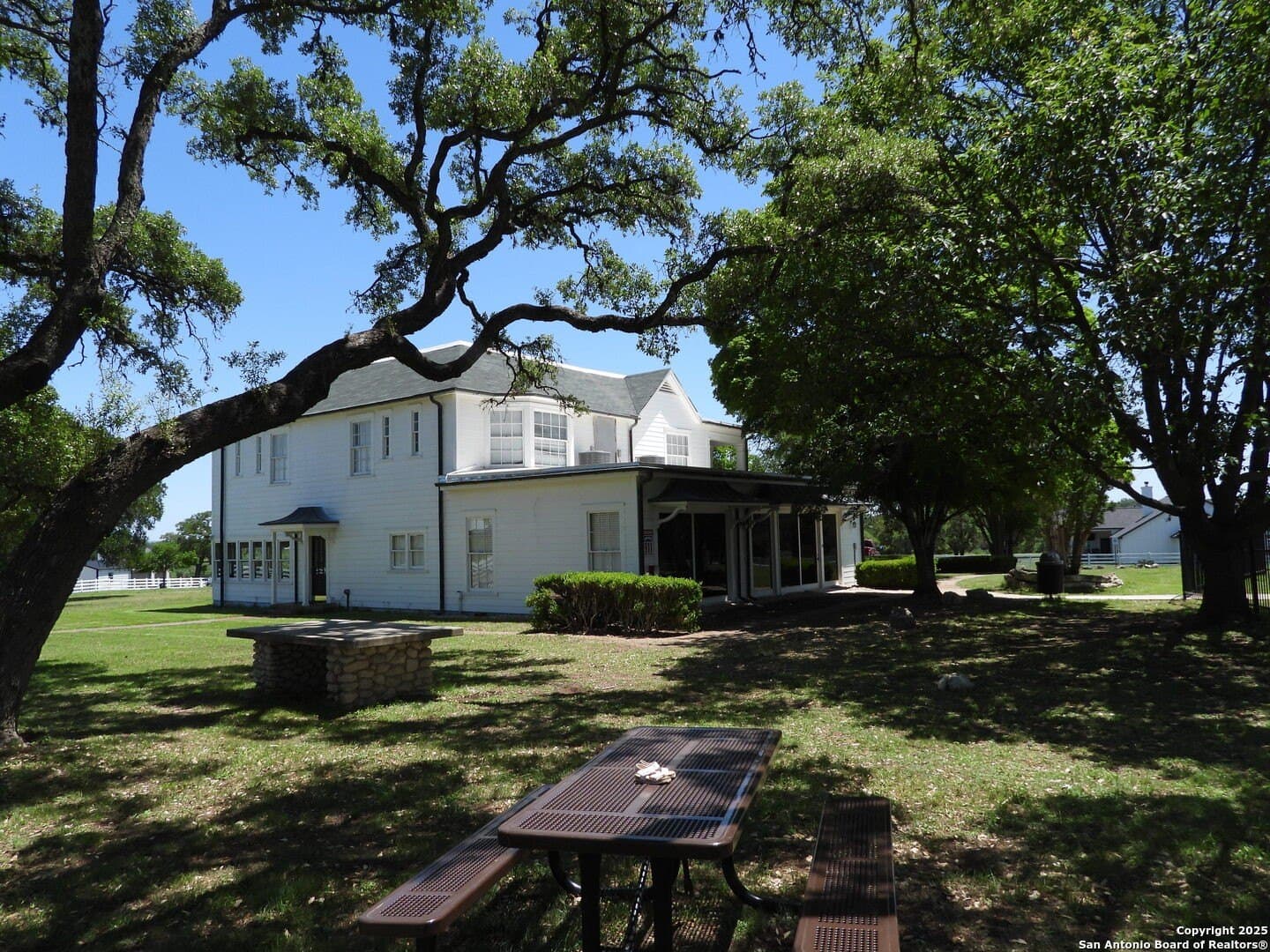 3.98 acres in Bandera County - photo 33