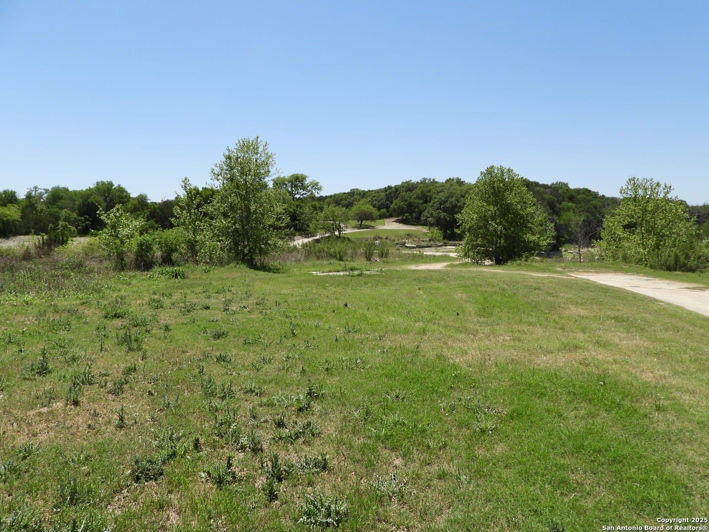 3.98 acres in Bandera County - photo 24
