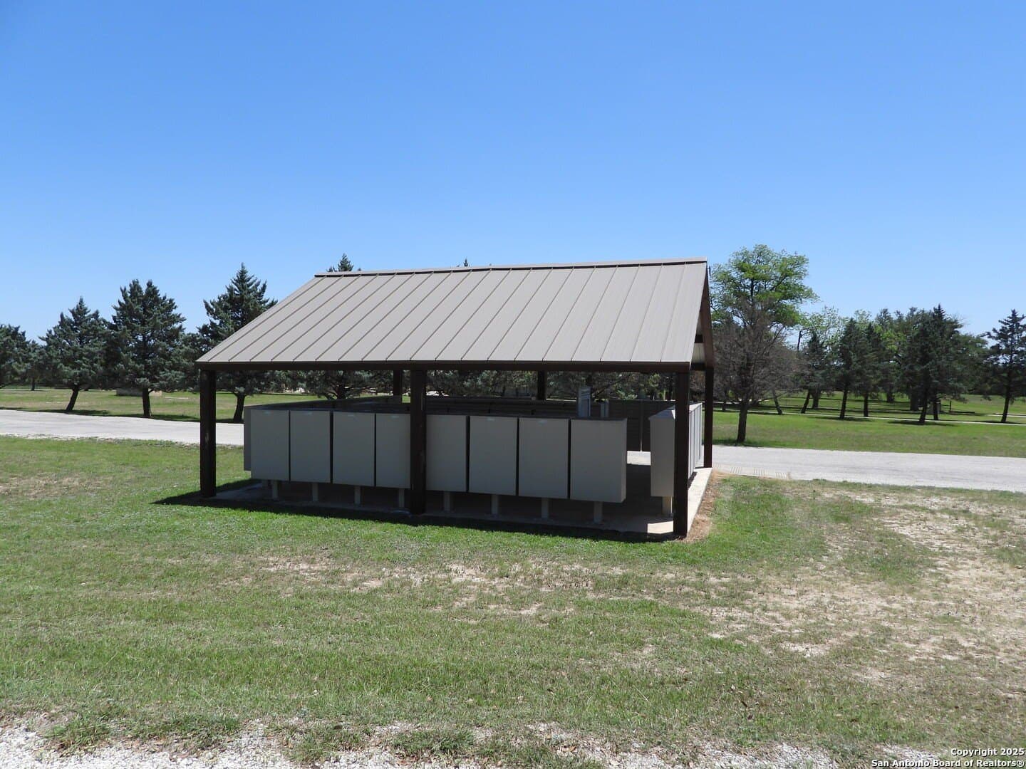 3.98 acres in Bandera County - photo 37