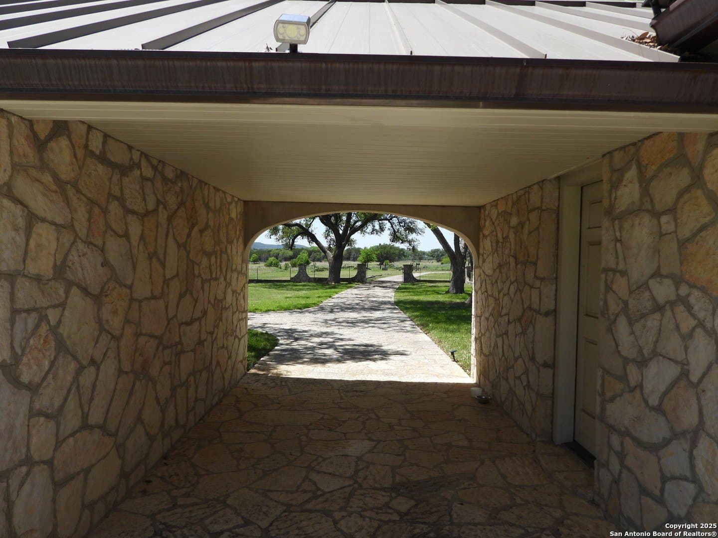 3.98 acres in Bandera County - photo 45