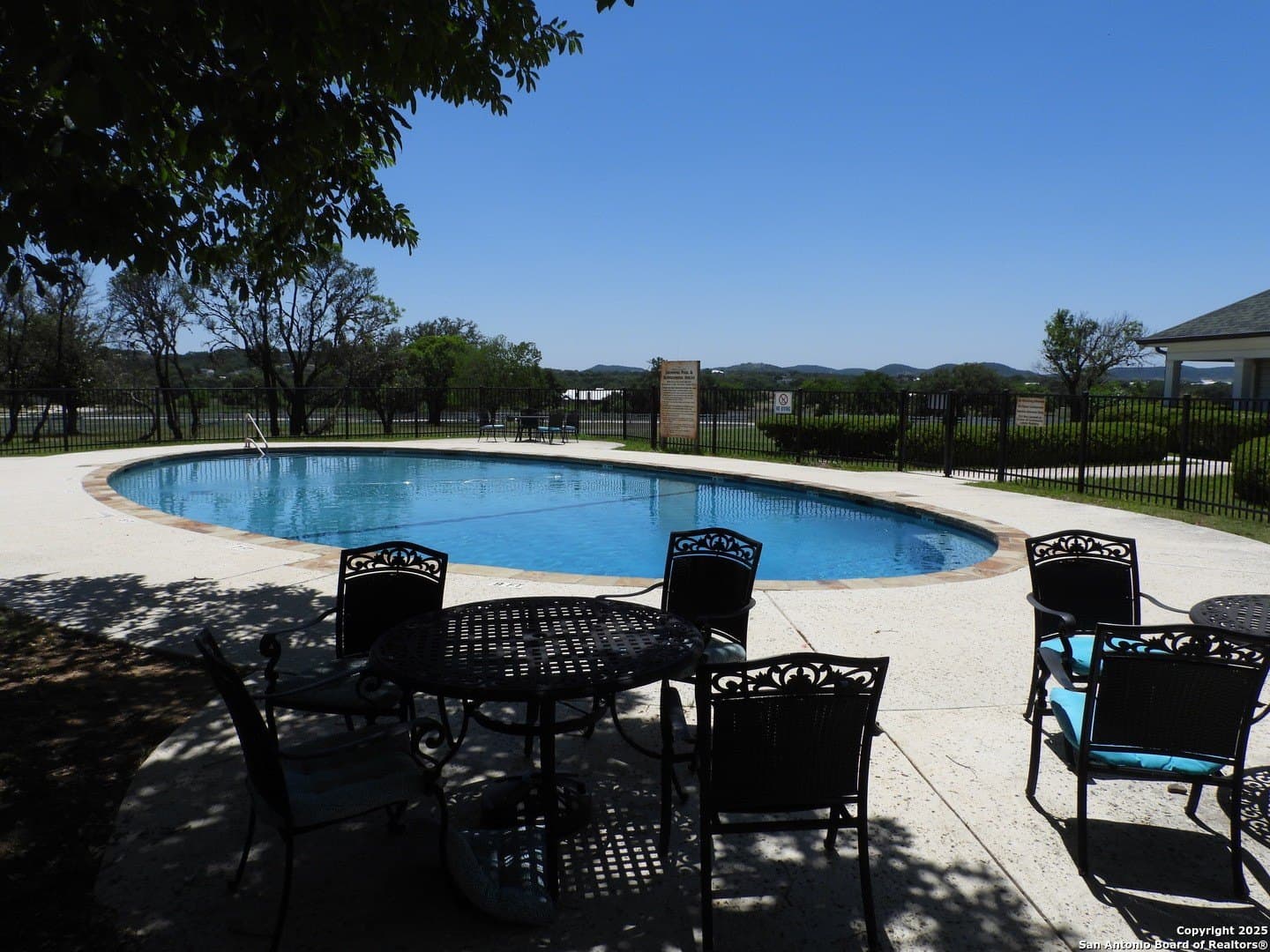 3.98 acres in Bandera County - photo 34