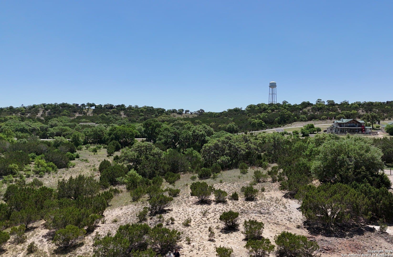 3.98 acres in Bandera County - photo 3