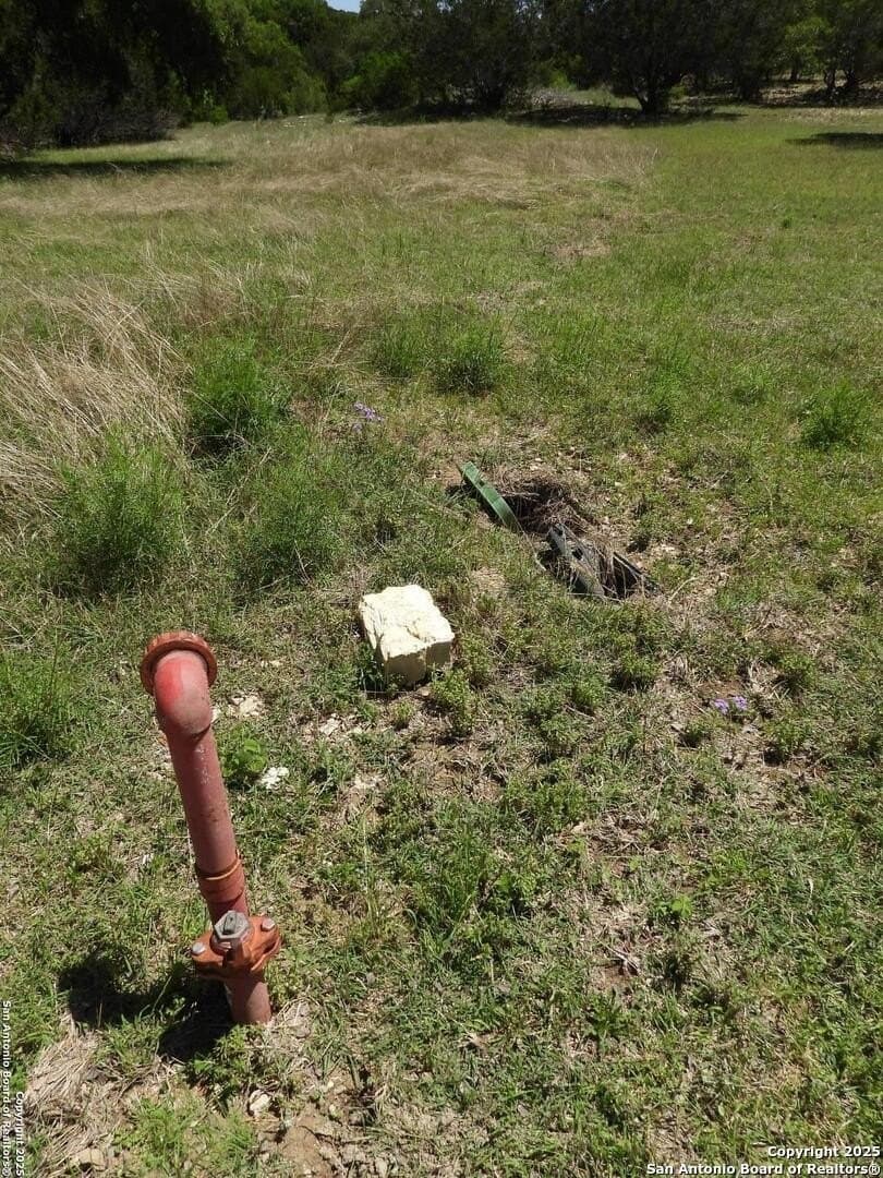 3.98 acres in Bandera County - photo 11