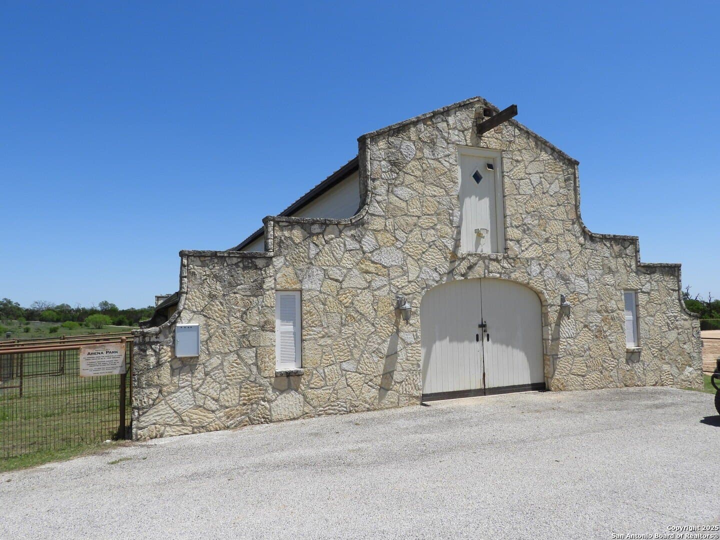 3.98 acres in Bandera County - photo 47