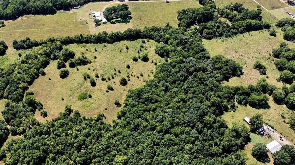 83.79 acres in Smith County - photo 5