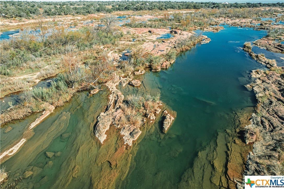 9 acres in Llano County - photo 2