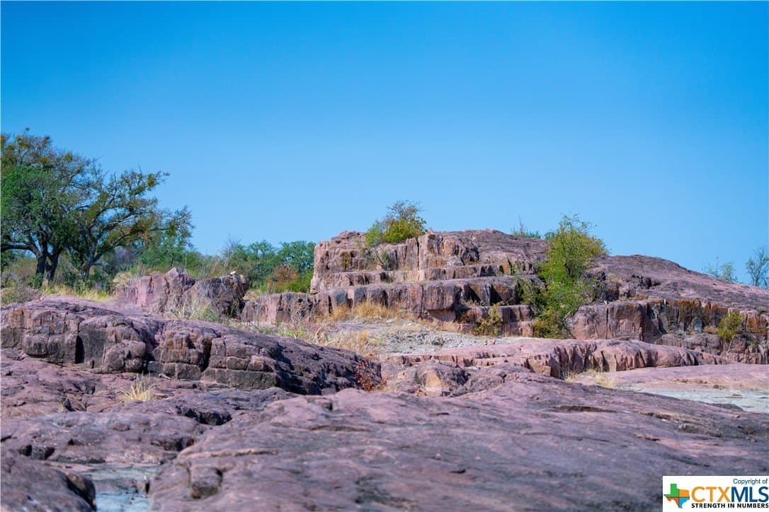 9 acres in Llano County - photo 18