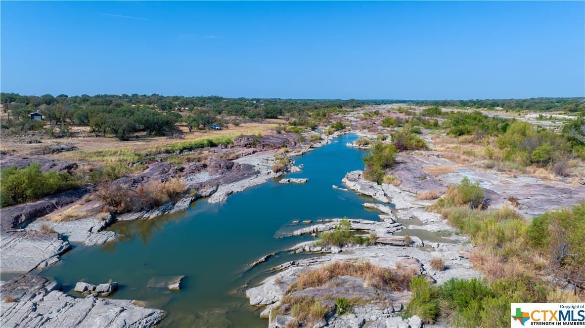 9 acres in Llano County - photo 6