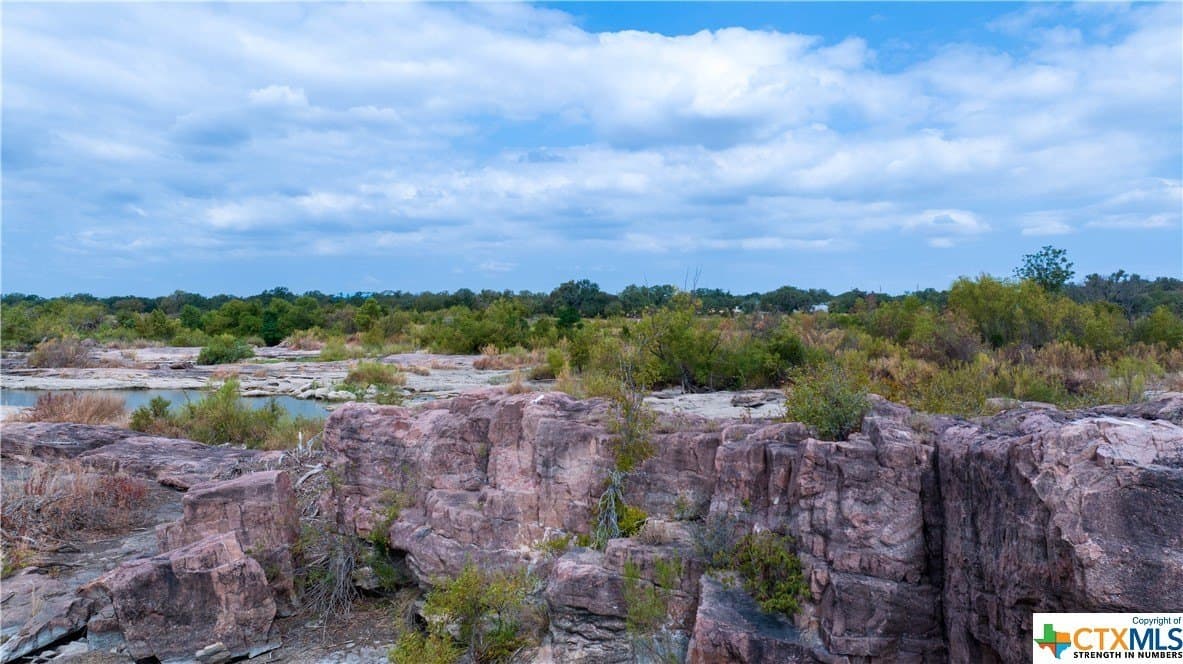 9 acres in Llano County - photo 25