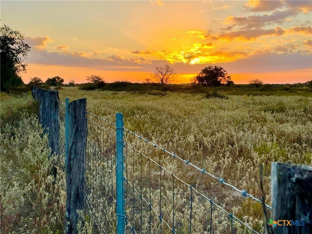 444 acres in Lavaca County - photo 15
