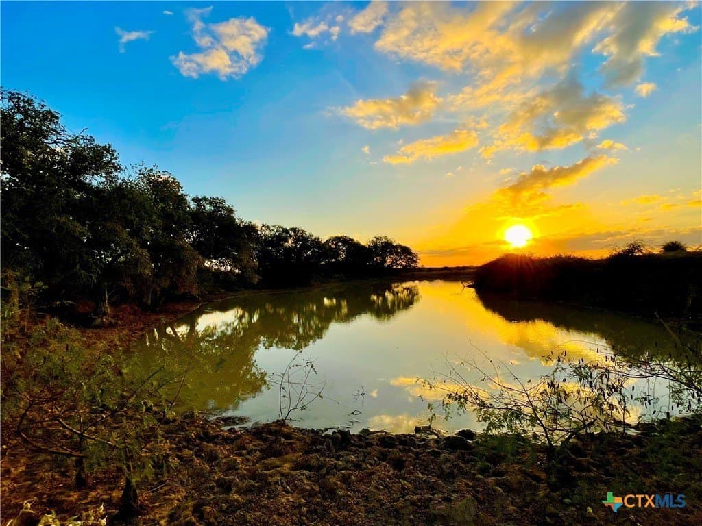 444 acres in Lavaca County - photo 4