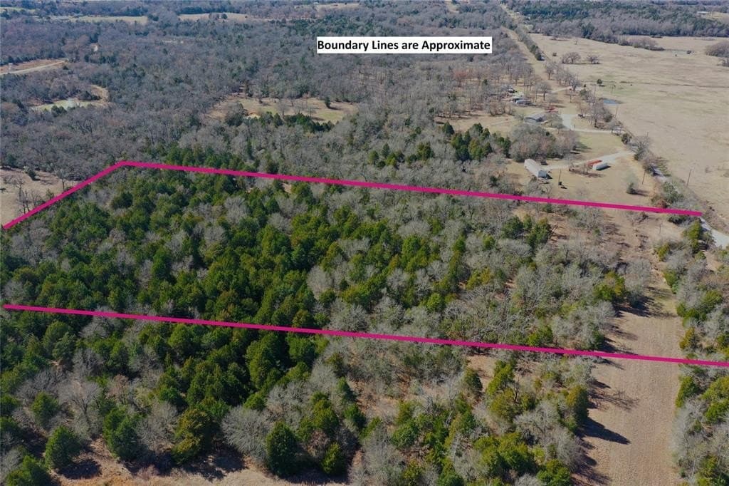 10.63 acres in Freestone County - photo 2