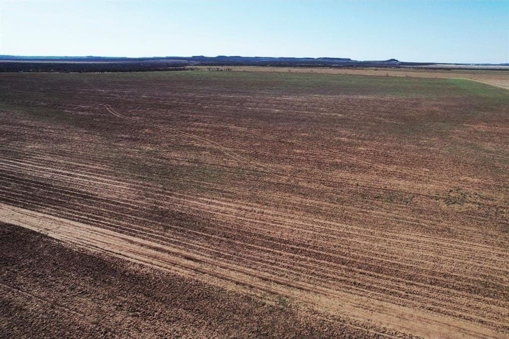 408.5 acres in Knox County - photo 7