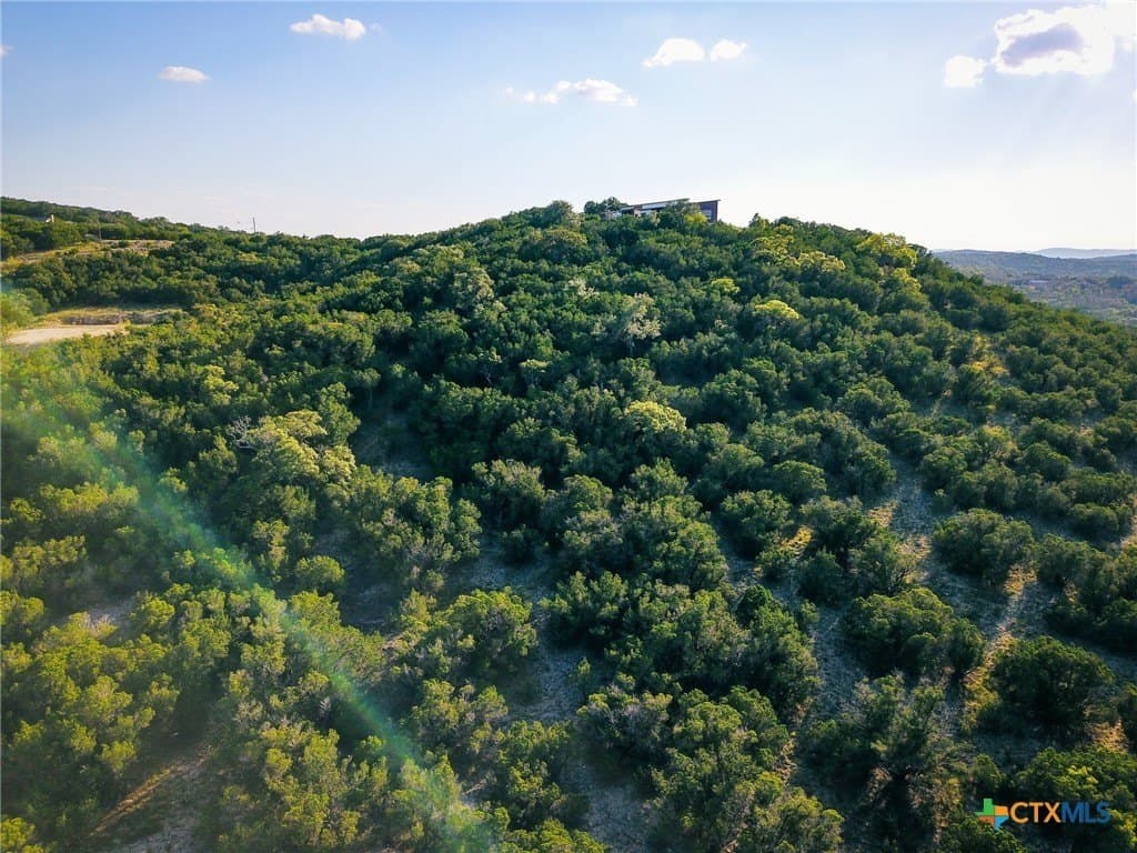 5.69 acres in Bandera County - photo 8
