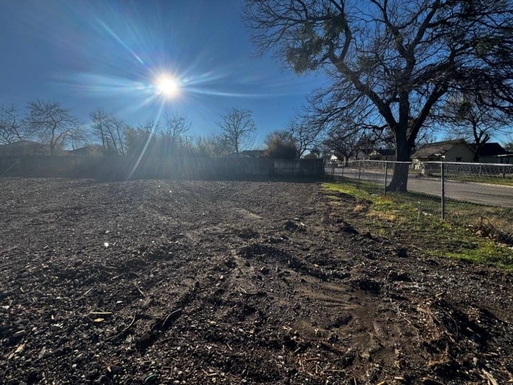 0.43 acres in Tarrant County - photo 4