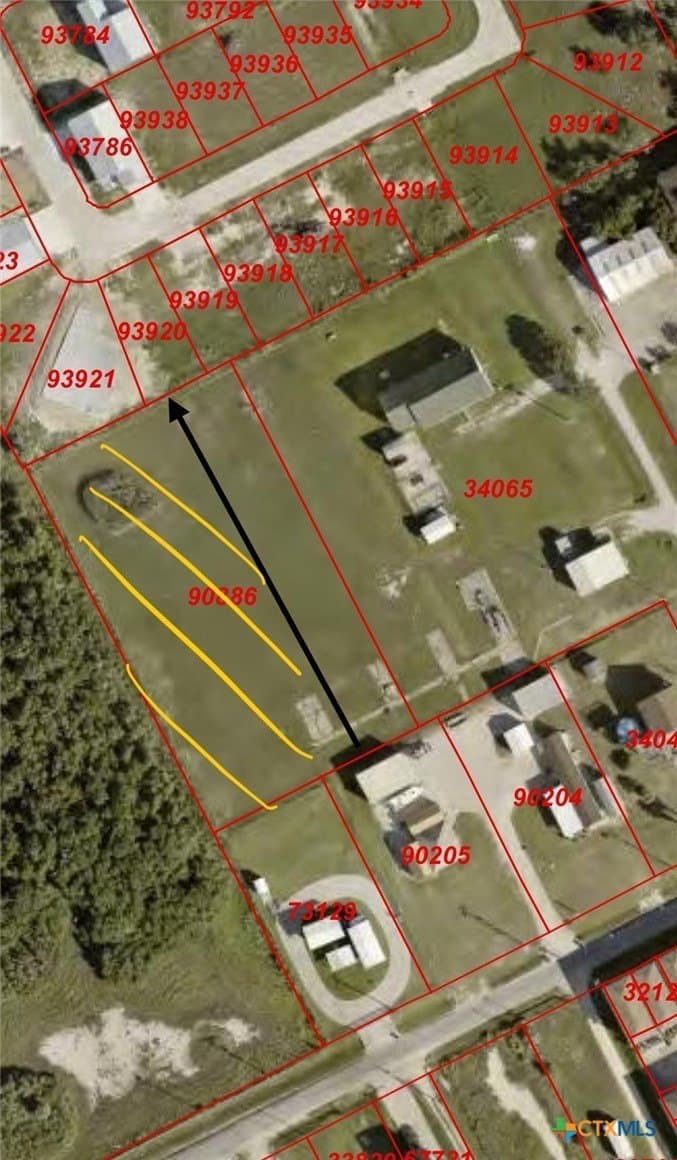 W MAPLE Street lot: 1.5 Acres