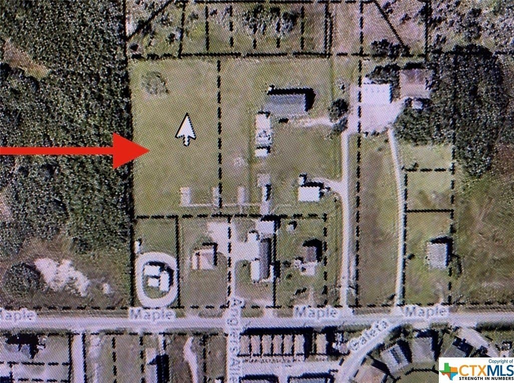 1.5 acres in Calhoun County - photo 4