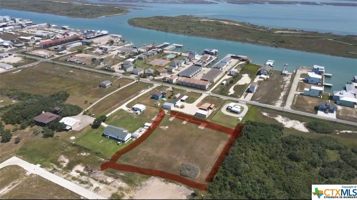 1.5 acres in Calhoun County - photo 3