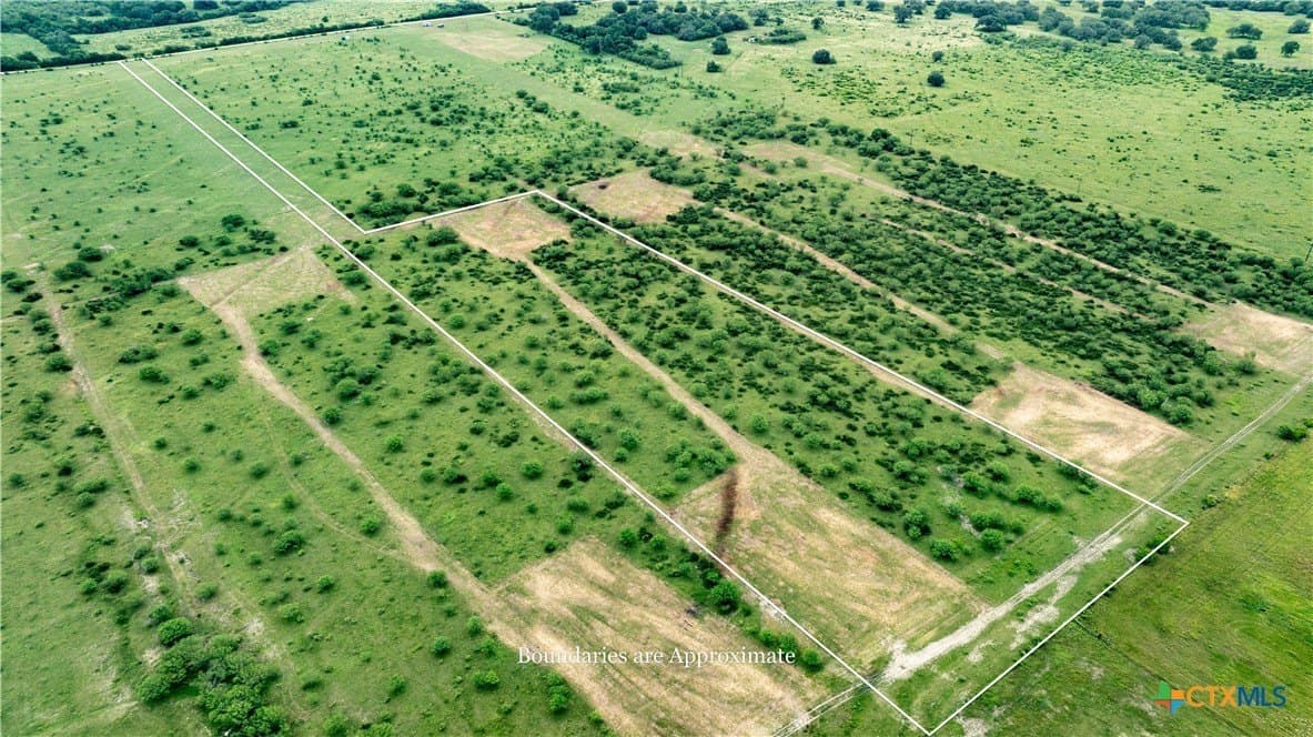 10.01 acres in DeWitt County - photo 5
