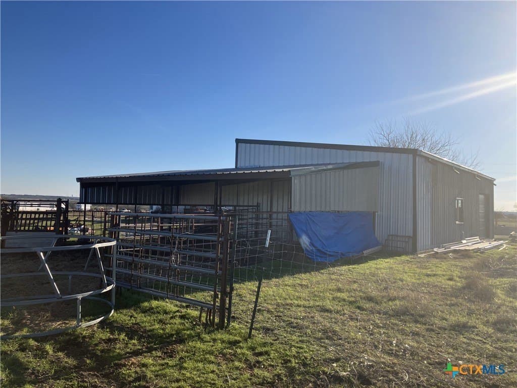 10.42 acres in Guadalupe County - photo 9