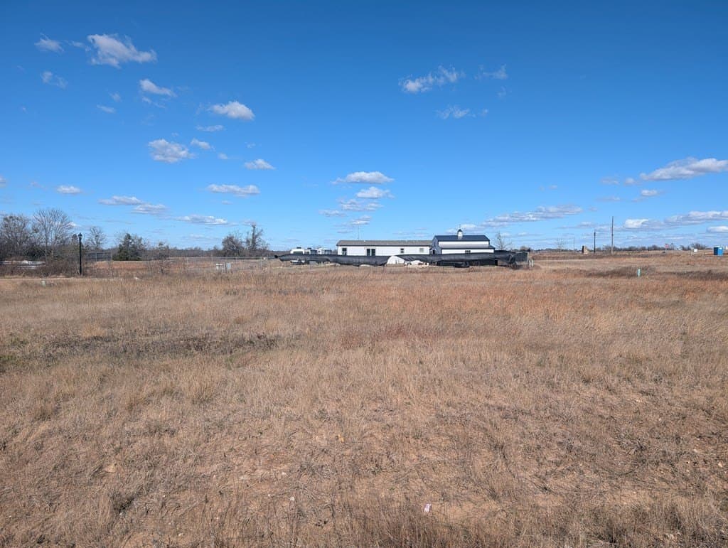 0.36 acres in Henderson County - photo 3