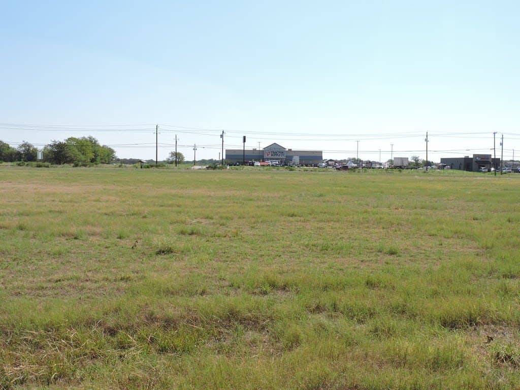 1.03 acres in Henderson County - photo 3