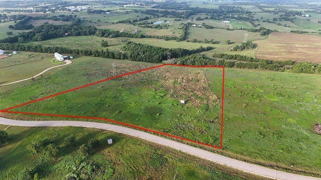 6.1 acres in Fayette County - photo 2