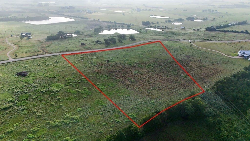 227 Vineyard View Trail