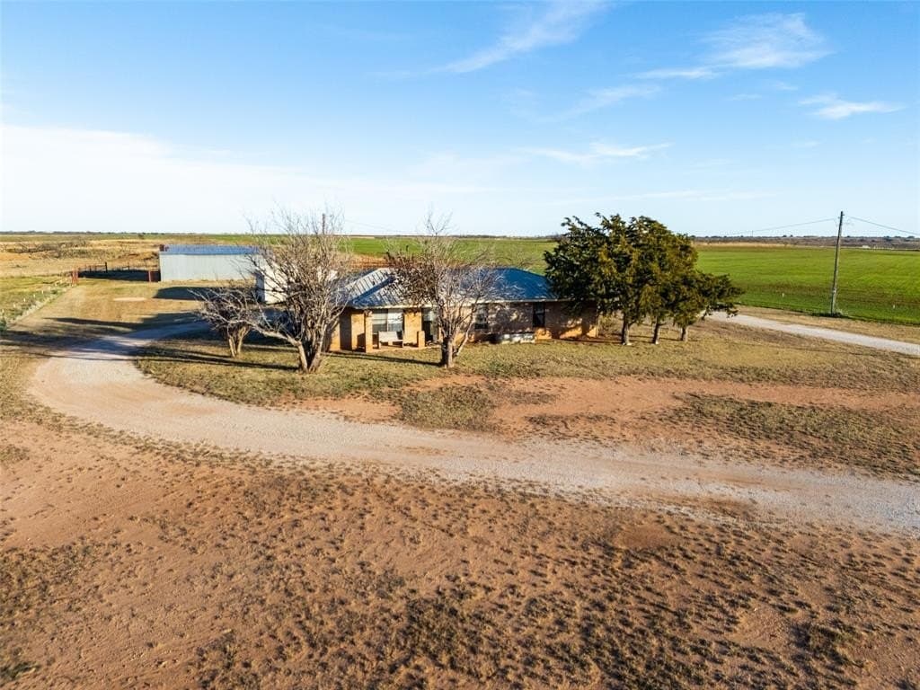 320 acres in Young County - photo 9