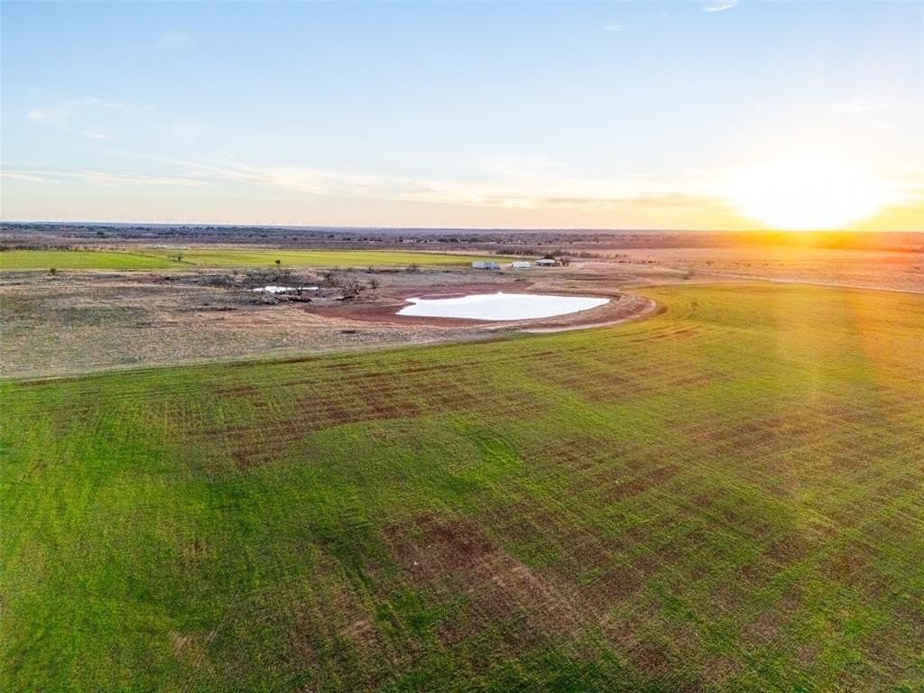 320 acres in Young County - photo 4