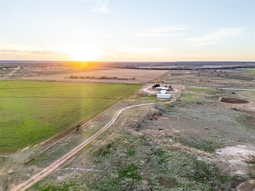 320 acres in Young County - photo 8