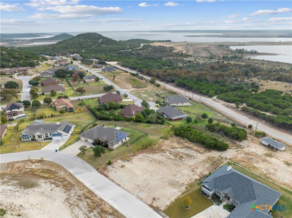 0.88 acres in Bell County - photo 9