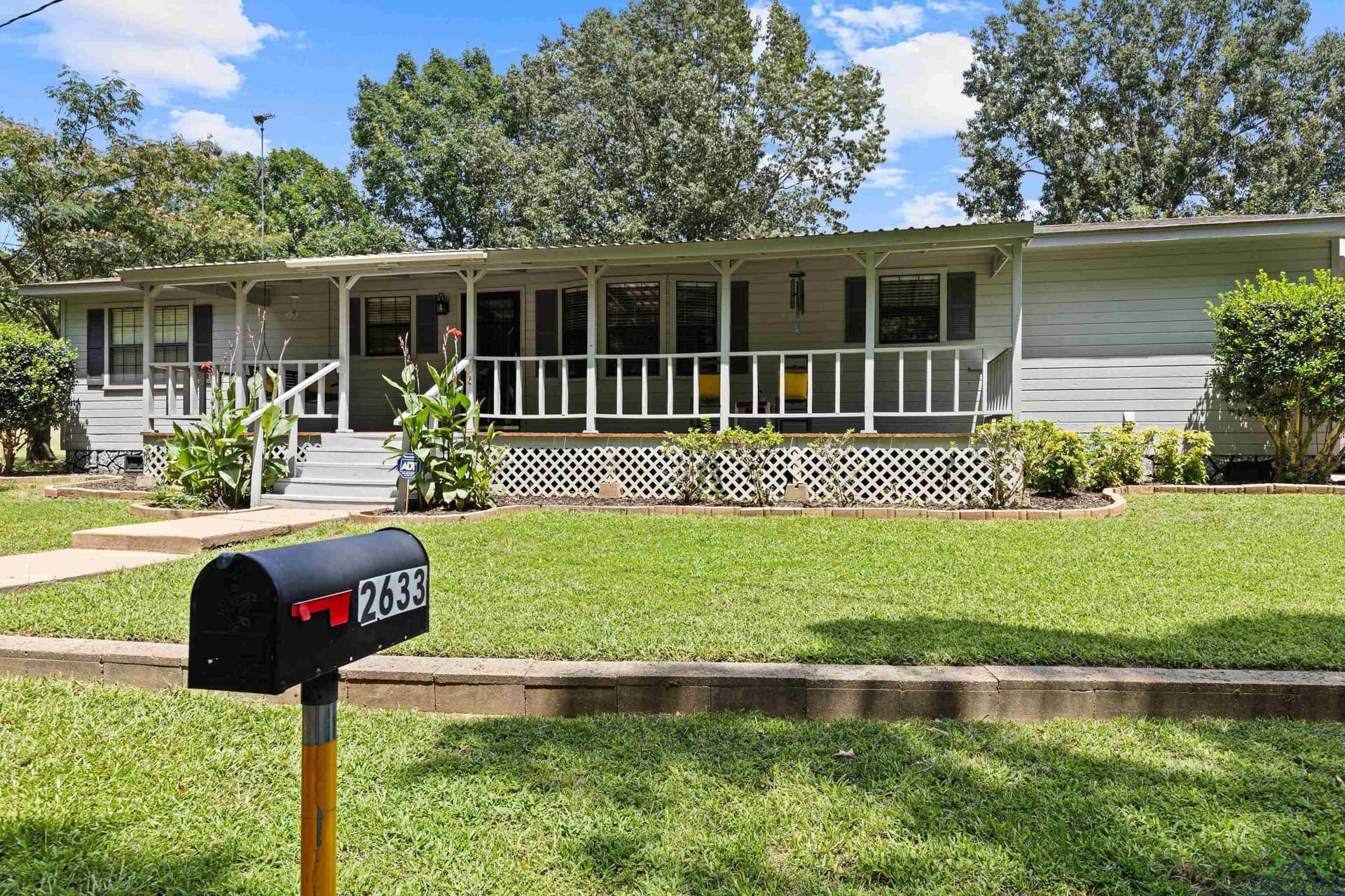 2633 River RD