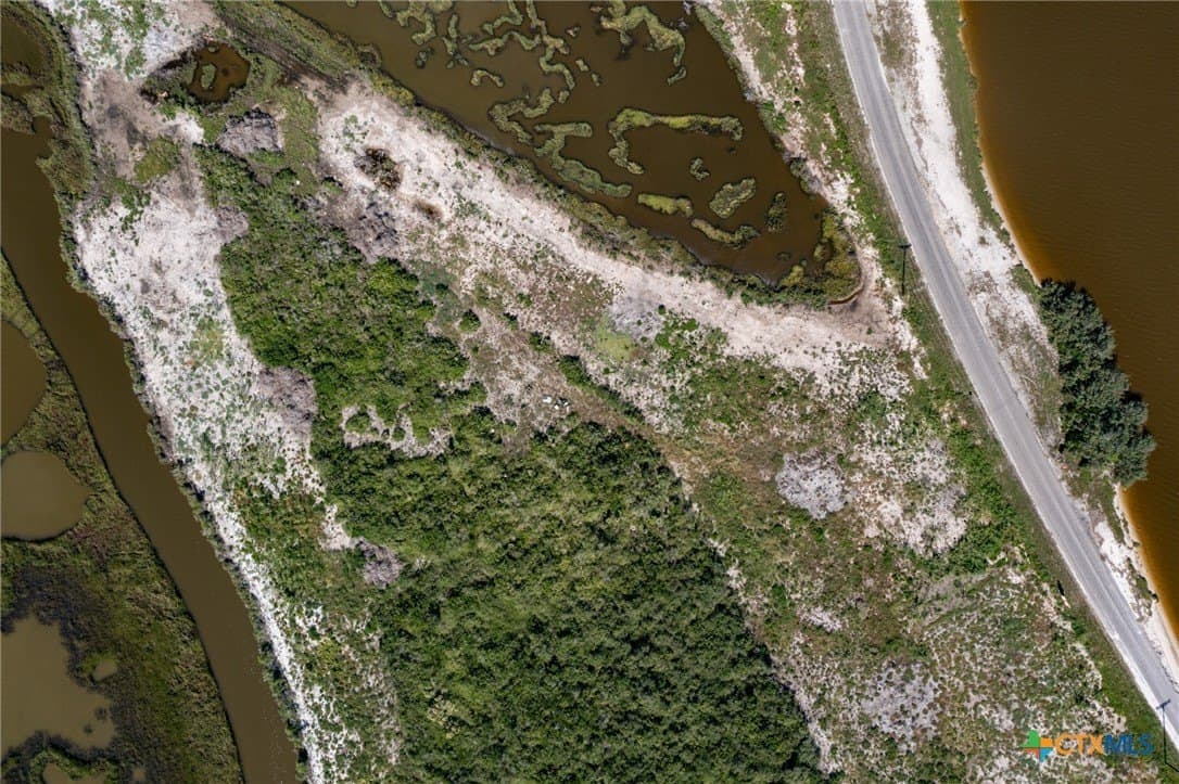 1.06 acres in Calhoun County - photo 2