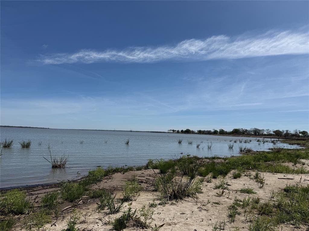 1.28 acres in Navarro County - photo 5