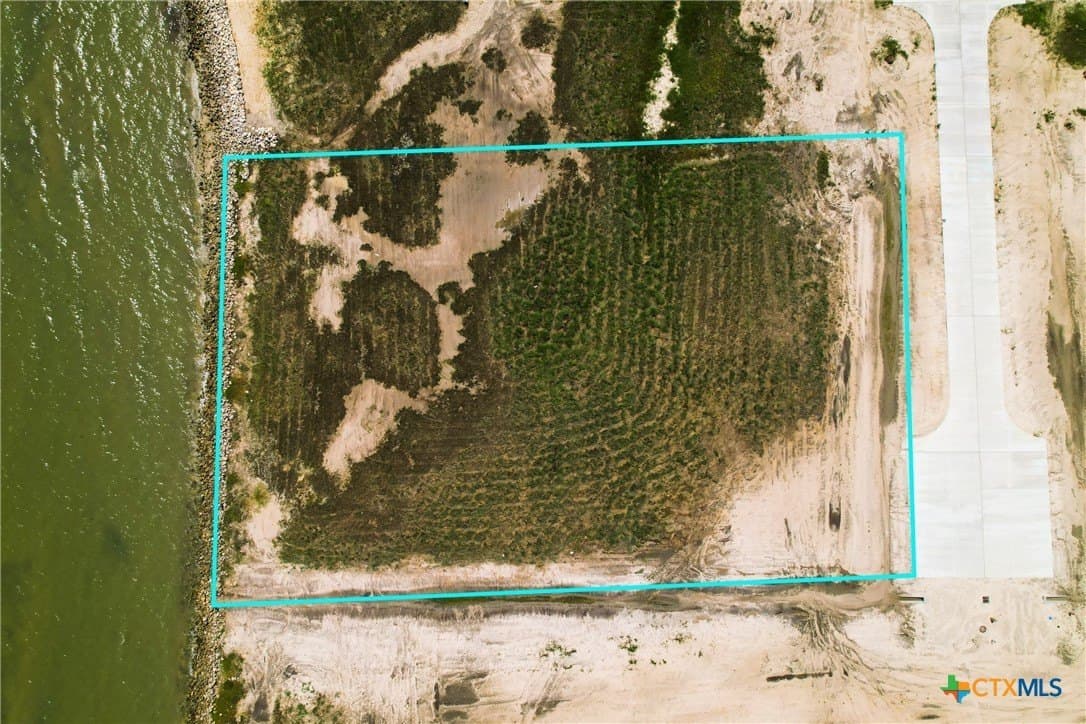1.04 acres in Calhoun County - photo 4