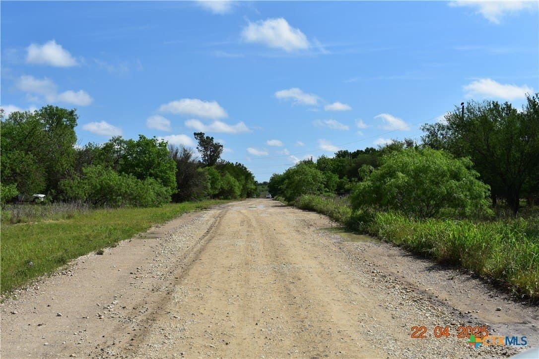 2.41 acres in Comal County - photo 4