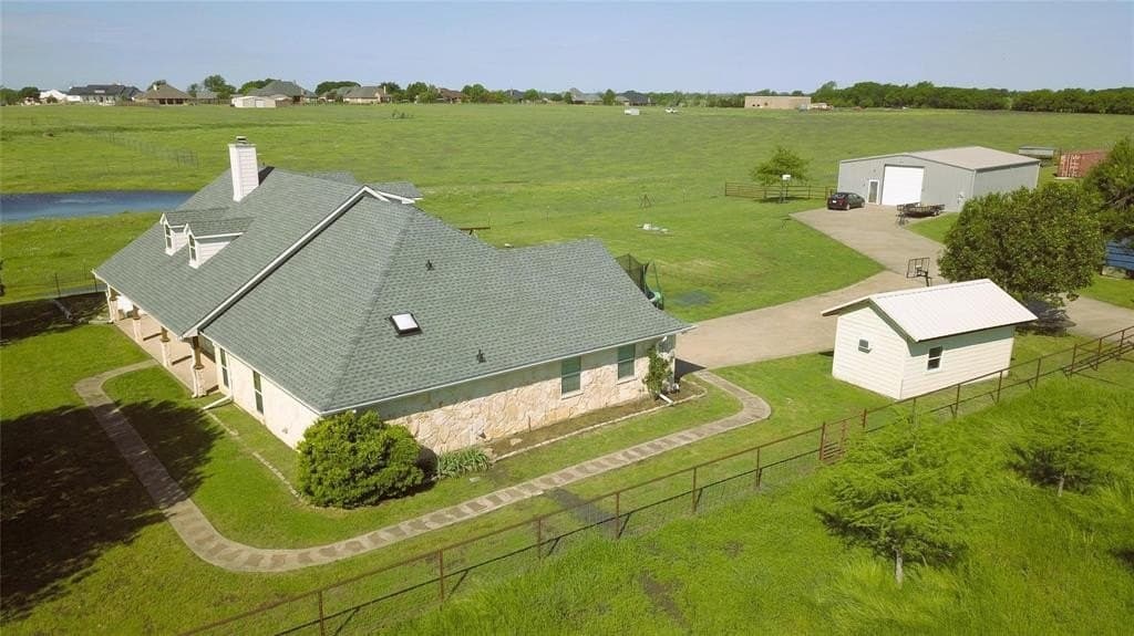10.01 acres in Kaufman County - photo 3