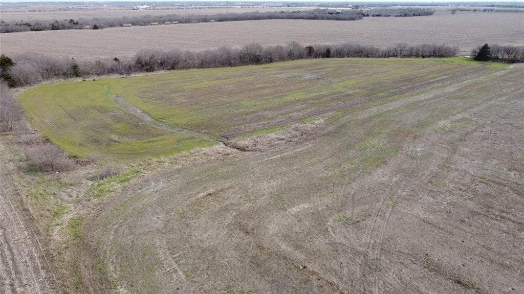 27.02 acres in Ellis County - photo 2