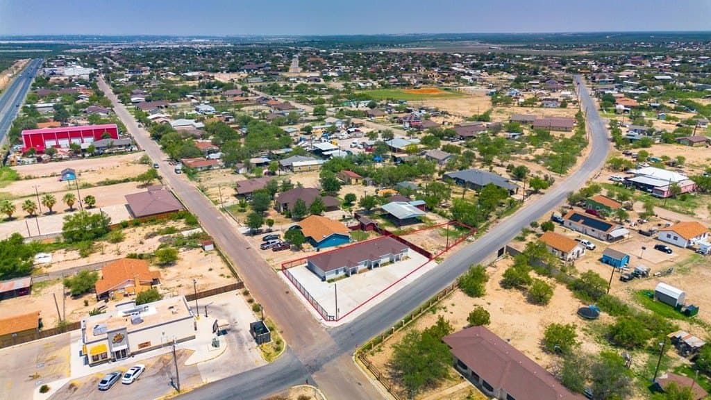 11,975 acres in Maverick County - photo 10