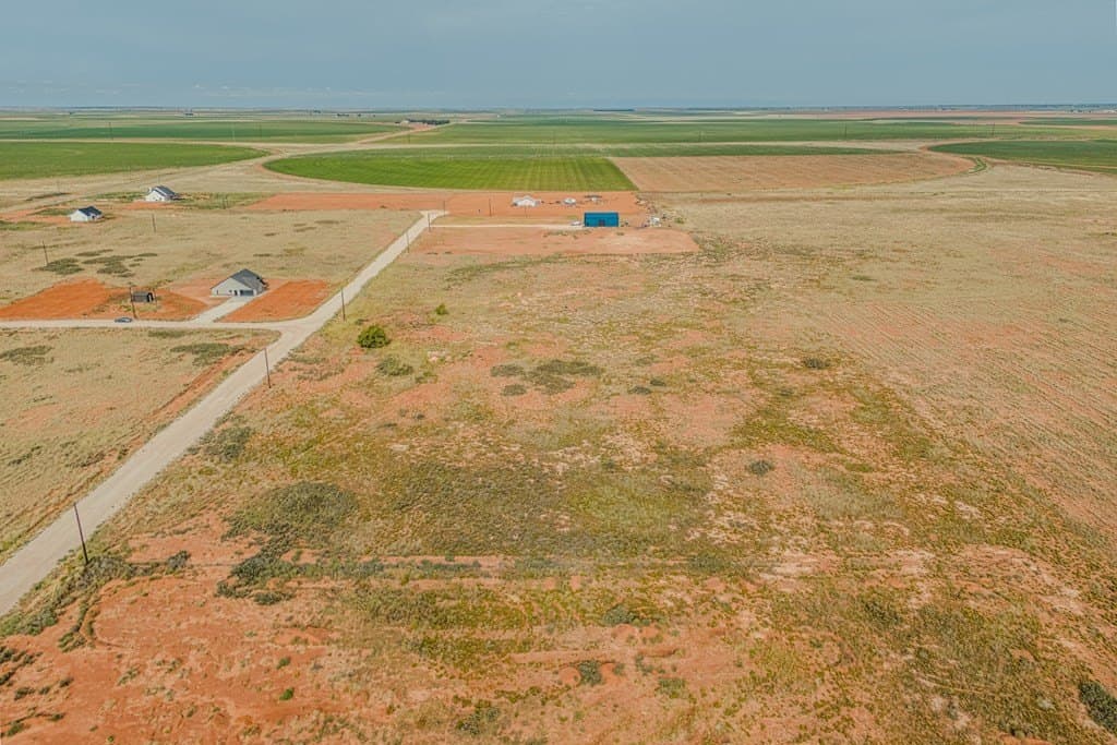 4.9 acres in Gaines County - photo 5