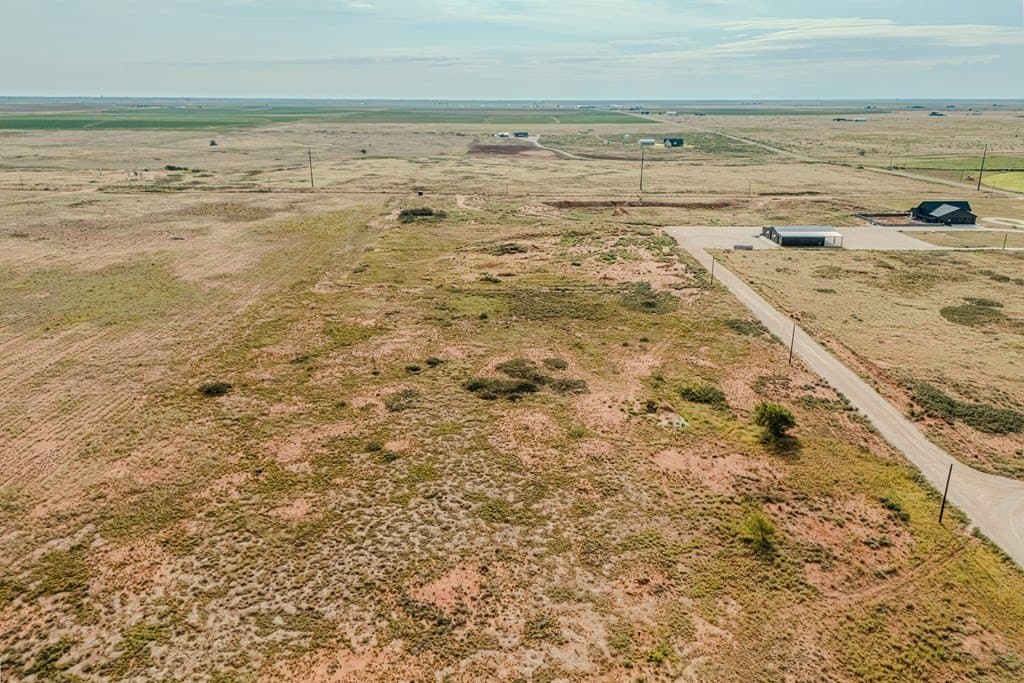 4.9 acres in Gaines County - photo 9