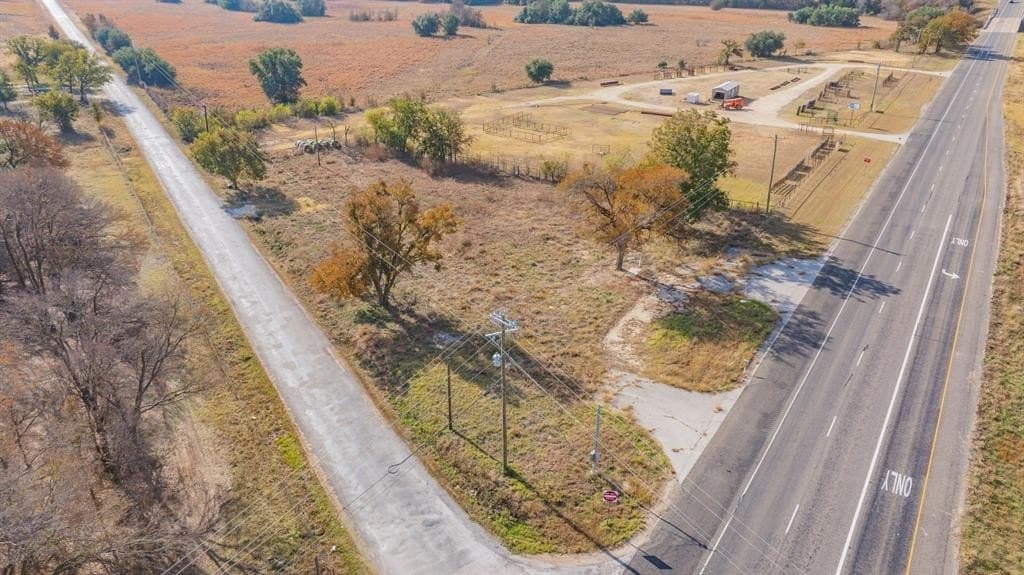 1 acres in Erath County - photo 7