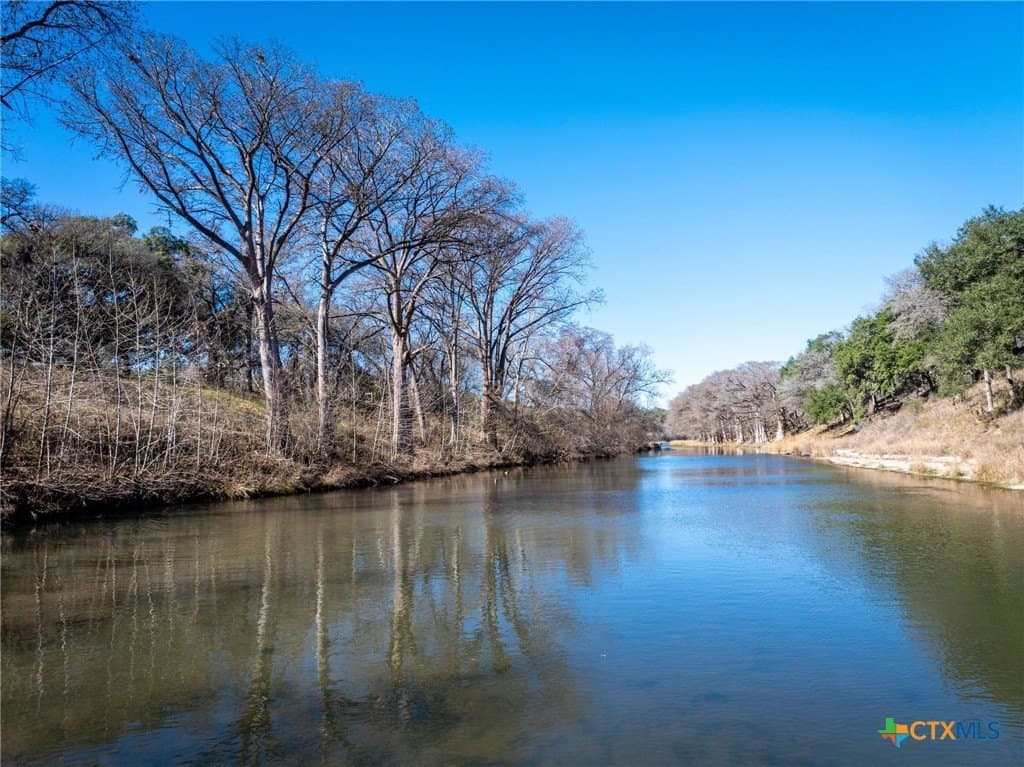 1.01 acres in Comal County - photo 17