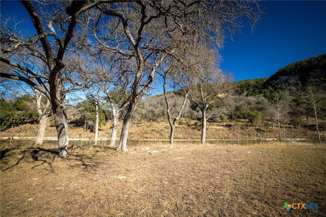 1.01 acres in Comal County - photo 11